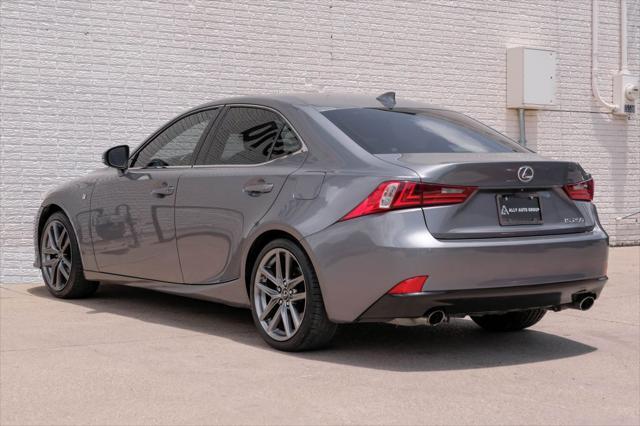 Photo of 2014 Gray Lexus IS 250
