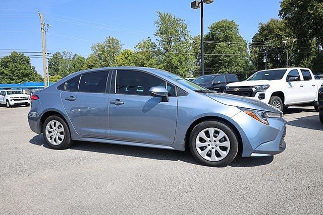 Photo of 2024 Celestite Toyota Corolla
