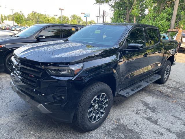 Photo of 2023 Black Chevrolet Colorado