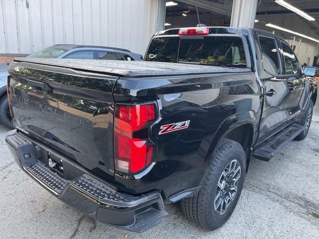 Photo of 2023 Black Chevrolet Colorado