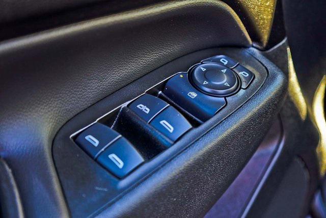 Photo of 2022 Iron Gray Metallic Chevrolet Equinox