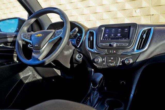 Photo of 2022 Iron Gray Metallic Chevrolet Equinox
