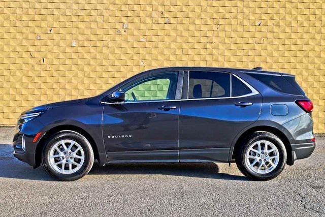Photo of 2022 Iron Gray Metallic Chevrolet Equinox