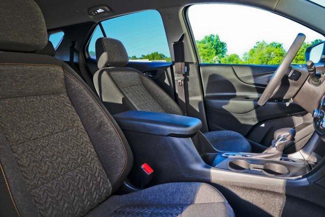 Photo of 2022 Iron Gray Metallic Chevrolet Equinox