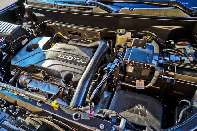 Photo of 2022 Iron Gray Metallic Chevrolet Equinox
