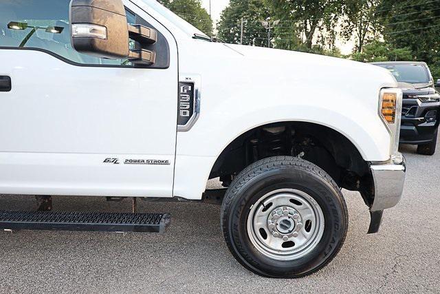 Photo of 2018 Oxford White Ford F-350