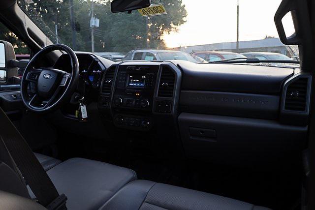 Photo of 2018 Oxford White Ford F-350