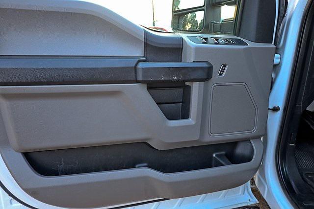 Photo of 2018 Oxford White Ford F-350