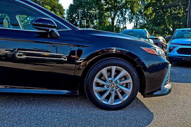Photo of 2024 Midnight Black Metallic Toyota Camry