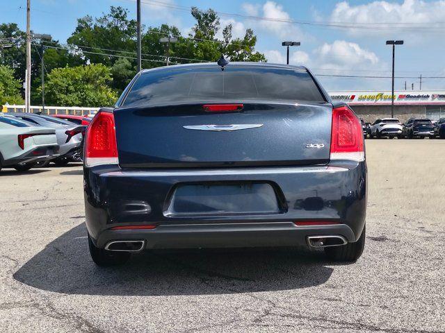 Photo of 2016 Maximum Steel Metallic Clearcoat Chrysler 300