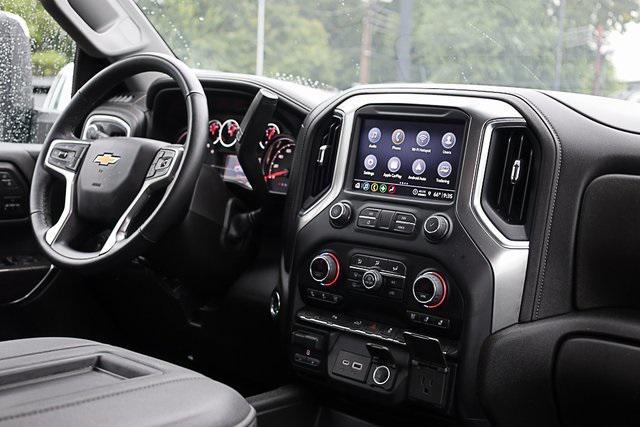 Photo of 2022 Summit White Chevrolet Silverado 2500