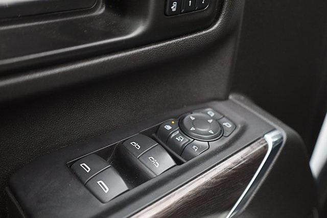 Photo of 2022 Summit White Chevrolet Silverado 2500
