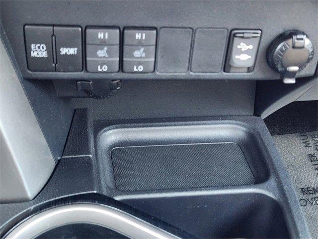 Photo of 2018 Ruby Flare Pearl Toyota RAV4