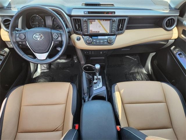 Photo of 2018 Ruby Flare Pearl Toyota RAV4