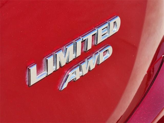 Photo of 2018 Ruby Flare Pearl Toyota RAV4