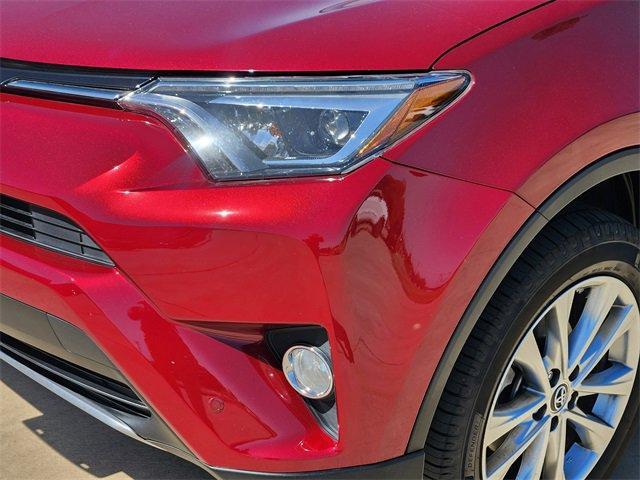 Photo of 2018 Ruby Flare Pearl Toyota RAV4