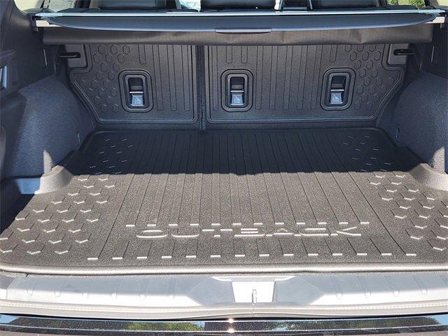 Photo of 2025 Crystal Black Silica Subaru Outback