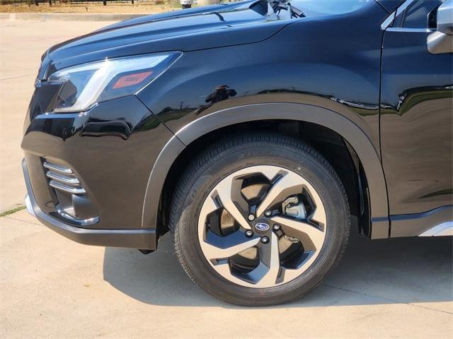 Photo of 2024 Crystal Black Silica Subaru Forester