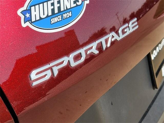 Photo of 2023 Red Kia Sportage