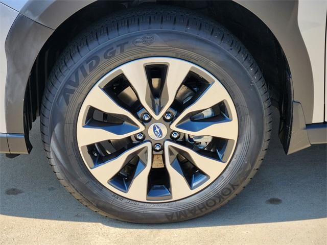 Photo of 2025 Ice Silver Metallic Subaru Outback