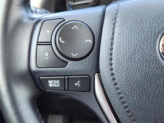 Photo of 2018 Silver Sky Metallic Toyota RAV4
