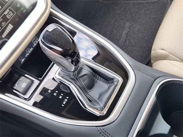 Photo of 2025 Crystal White Pearl Subaru Legacy