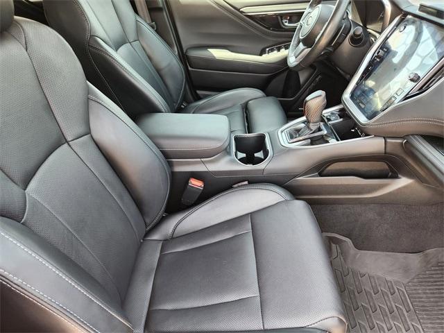 Photo of 2024 Ice Silver Metallic Subaru Outback