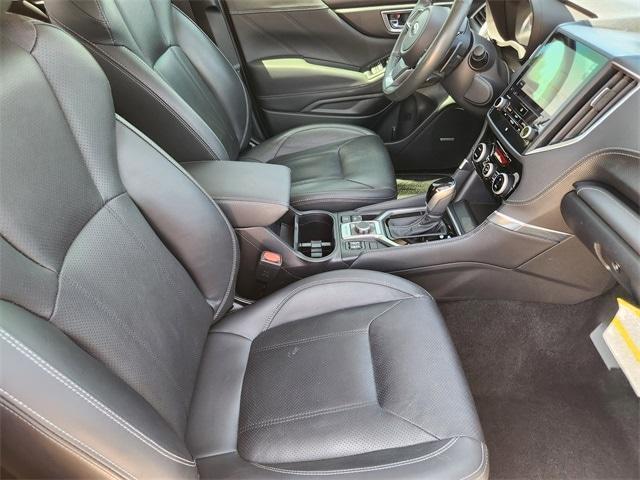 Photo of 2022 Crystal White Pearl Subaru Forester