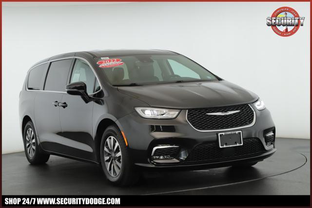 2022 Chrysler Pacifica Hybrid