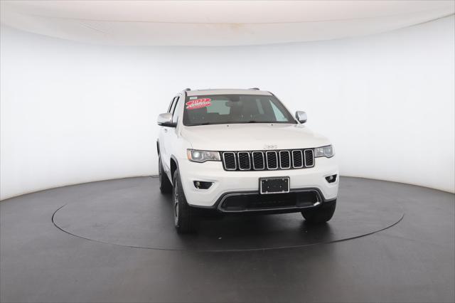 Photo of 2022 Bright White Clearcoat Jeep Grand Cherokee