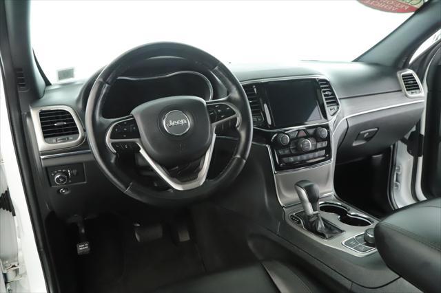 Photo of 2022 Bright White Clearcoat Jeep Grand Cherokee
