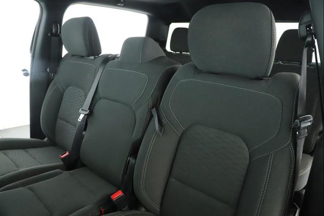 Photo of 2025 Diamond Black Crystal Pearlcoat RAM 1500