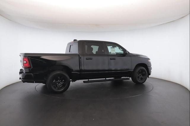 Photo of 2025 Diamond Black Crystal Pearlcoat RAM 1500