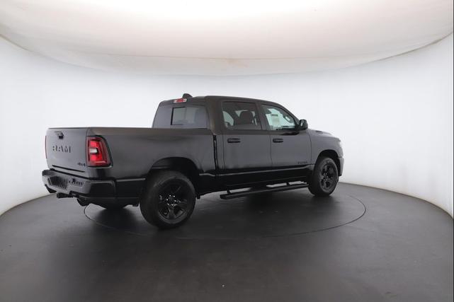 Photo of 2025 Diamond Black Crystal Pearlcoat RAM 1500