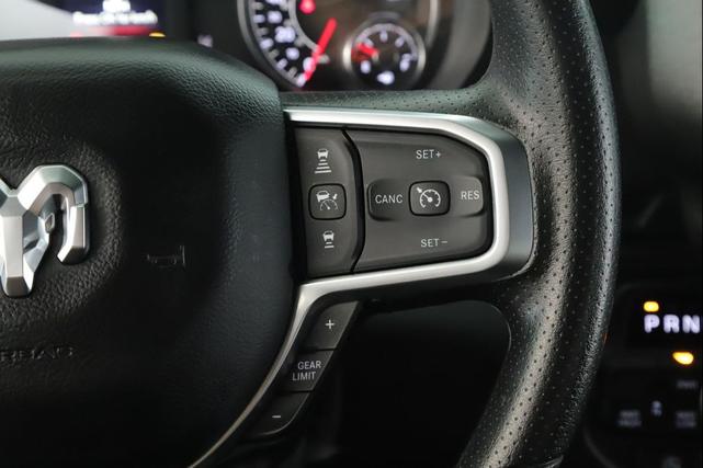 Photo of 2025 Diamond Black Crystal Pearlcoat RAM 1500