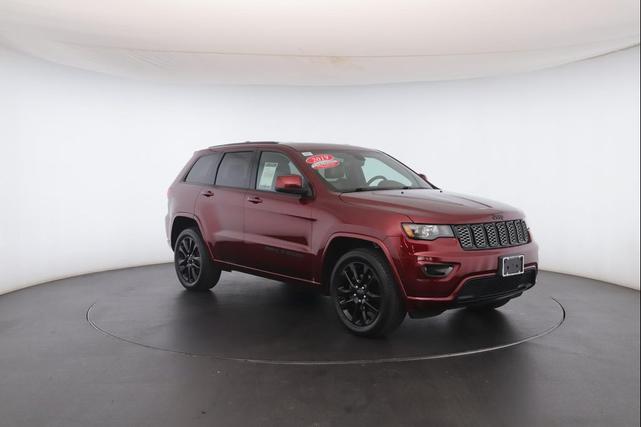 Photo of 2019 Velvet Red Pearlcoat Jeep Grand Cherokee