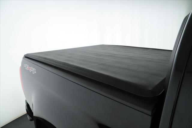 Photo of 2022 Black Chevrolet Colorado