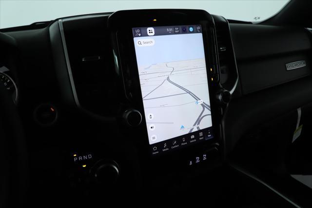 Photo of 2025 Diamond Black Crystal Pearlcoat RAM 1500