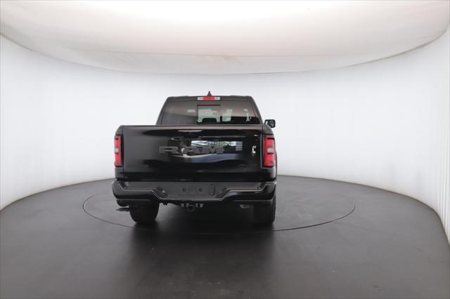 Photo of 2025 Diamond Black Crystal Pearlcoat RAM 1500