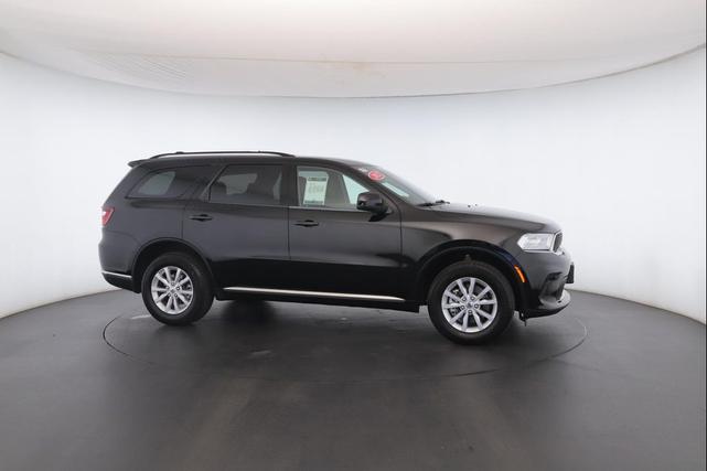 Photo of 2023 DB Black Clearcoat Dodge Durango
