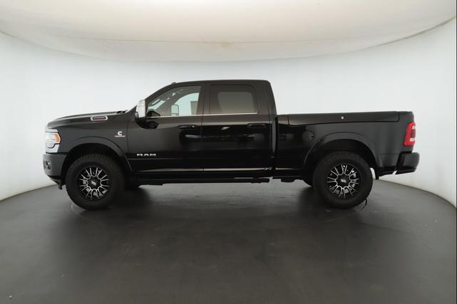 Photo of 2024 Bright White Clearcoat RAM 2500