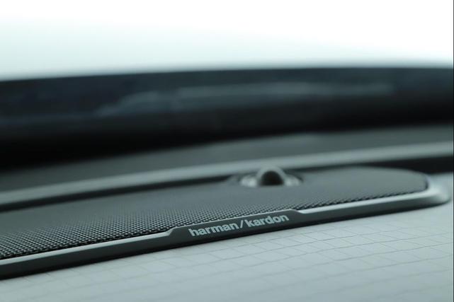Photo of 2024 Bright White Clearcoat RAM 2500