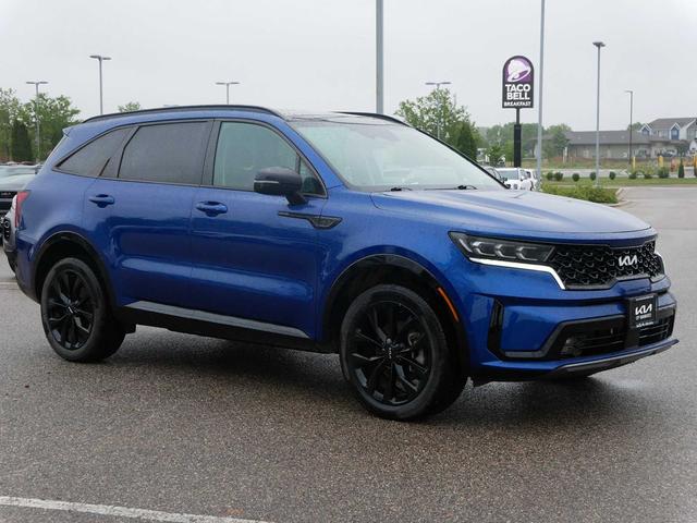 Photo of 2022 Sapphire Blue Kia Sorento