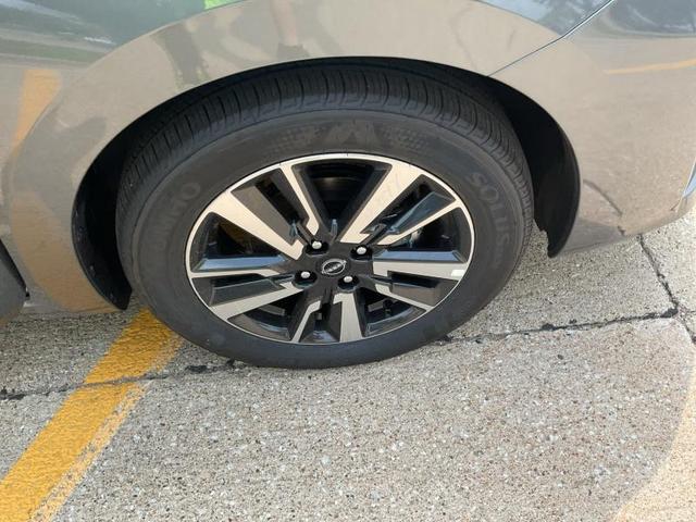 Photo of 2025 Gun Metallic Nissan Versa