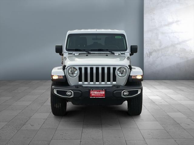 Photo of 2023 Silver Jeep Wrangler
