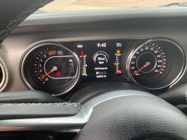 Photo of 2023 Silver Jeep Wrangler