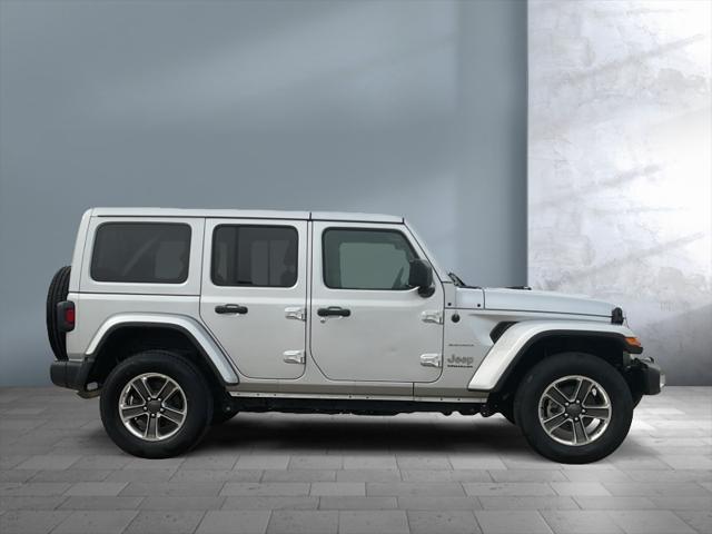 Photo of 2023 Silver Jeep Wrangler