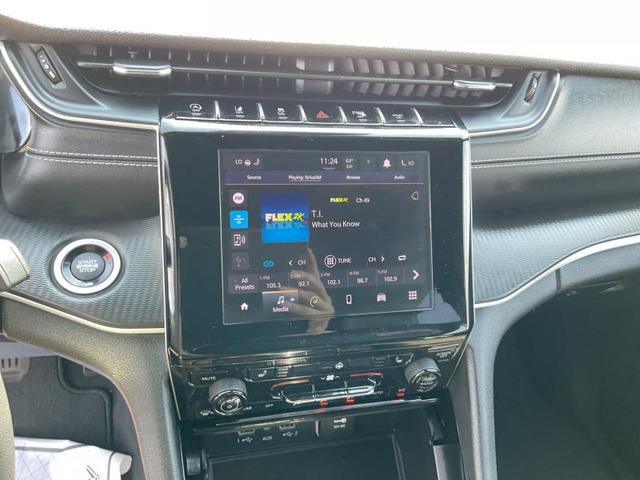 Photo of 2023 Gray Jeep Grand Cherokee L