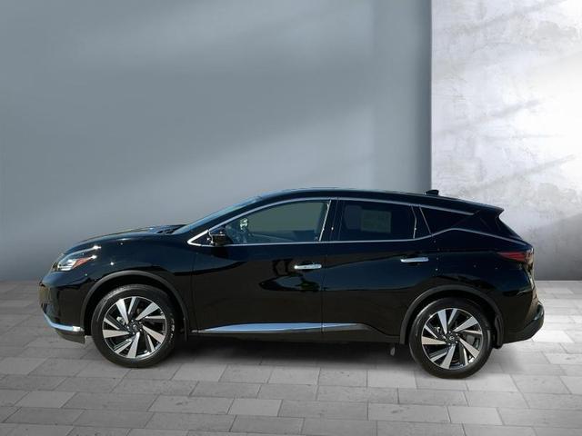 Photo of 2024 Super Black Nissan Murano
