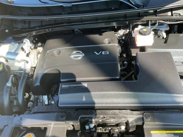 Photo of 2024 Super Black Nissan Murano